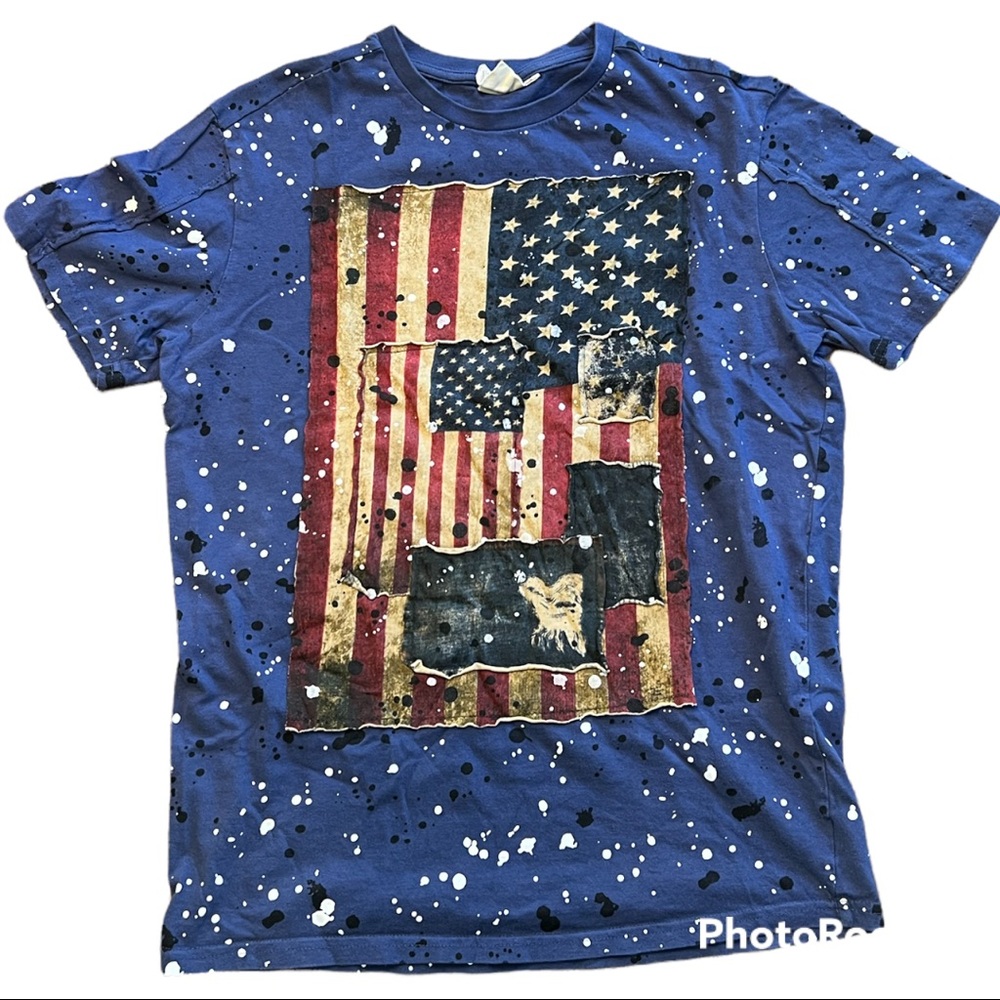 Jeanie’s by Akademiks tee shirt